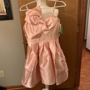 Elegant Pink Special Occasion Dress with Bow